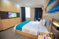 Baise Lanhai Hotel (Baise High-speed Railway Station) Hotels near Baise Railway Station