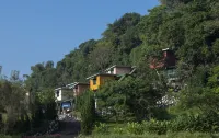 Jsi Resort Hotel dekat Gunung Baud/Puncak Jonggol 1890 MDPL