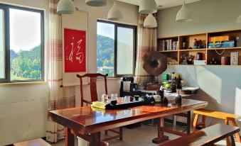 柏悦酒店(红安影视城店) - Housity