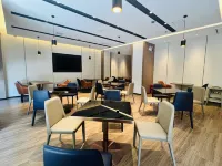 โรงแรมอีชาร์ม (เมืองโบราณเฉียนโจว รัฐบาลจี๋โซ่ว) - พร้อมอาหารเช้า