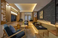 Floral Hotel·Pan'an Jiujian Tian Hotel (Zhezhong Grand Canyon Underwater Hole Scenic Area Store)