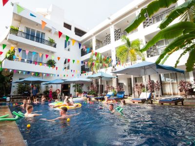 MAD Monkey Hostel Siem Reap
