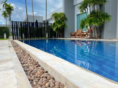 デラックスルーム(プール利用可) カタラッキー ヴィラ&プールアクセス プーケットの写真