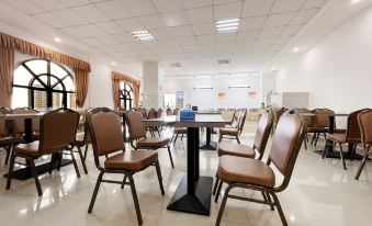 Yongli Huanpeng Hotel (Qiaotou Square)