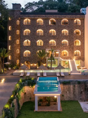 Xibao Xiboo Resort Отели рядом с достопримечательностью «Shici Stele»