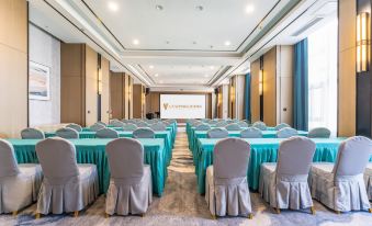 Qingdao Luoxiang Hotel (Qingdao Hongdao Hi-tech Zone Convention and Exhibition Center Branch)