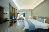 Yushangyuan Resort - balcony