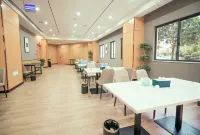 Baiyasi Hotel - Desayuno