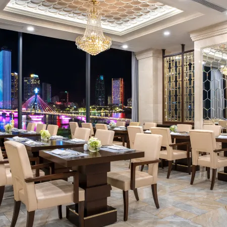 Melia Vinpearl Danang Riverfront