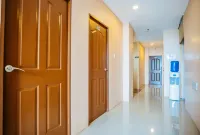 RedDoorz Plus @ Hotel Platinum Occidental Mindoro Hotels in San Jose