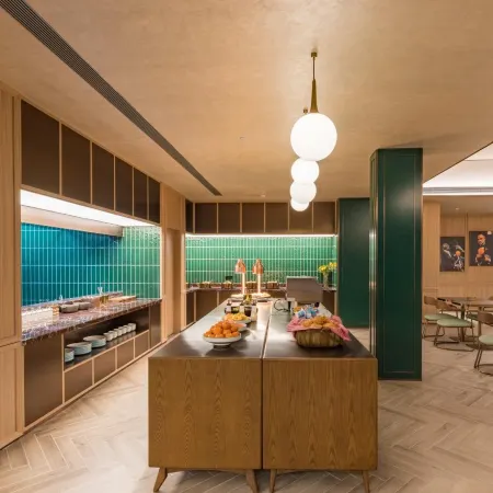 Orange Hotel (Sanhe Century Plaza)