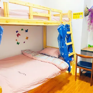 Dongli Xiaozhu Youth Hostel