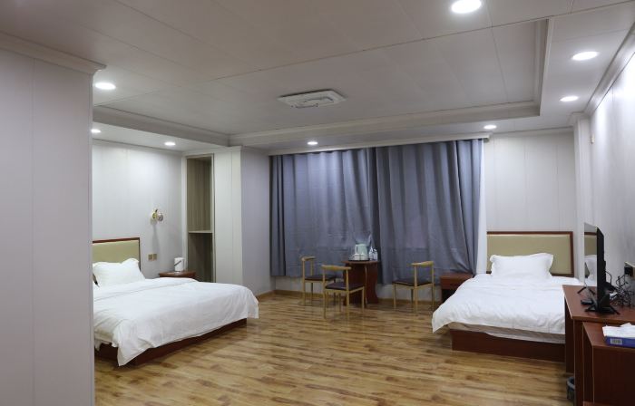 Holiday Inn Saga Xincheng