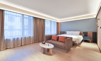 Orange Hotel (Changchun Railway Station Wanda Plaza)