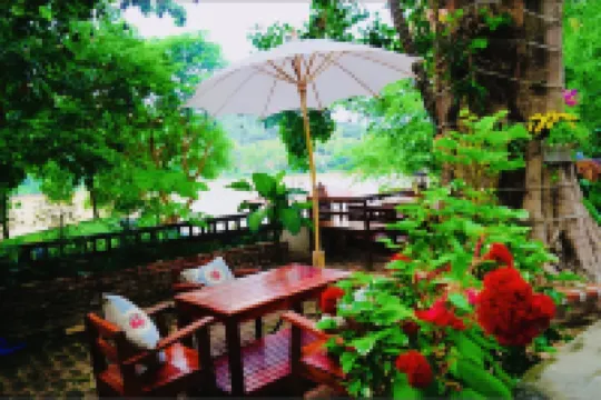 อนิสา เมโคง ริเวอร์ไซด์ วิลลา