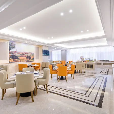Vienna Hotel (Lincang Gengma Mengding)