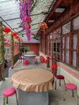 Kuandian Fengyang Hotel - พร้อมอาหารเช้า