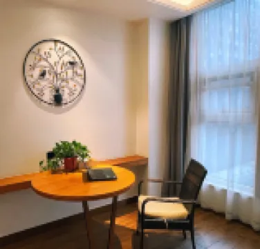 運維之家飯店（航天城中心廣場東長安街地鐵站店）