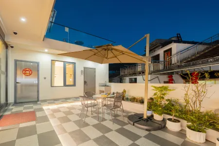 Jiuhuashan Life Station Homestay (Meat Body Palace Branch) Отели рядом с достопримечательностью «Cableway of Baisui Temple»