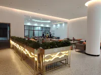 今泊度假飯店（澄江化石地博物館歡樂大世界店）