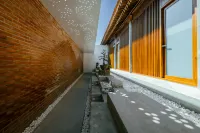 s p ri n g B re e ze R e so rtHomestay Hotels near Universal Beijing Resort