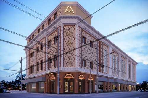 上海人民廣場南京路步行街亞朵飯店