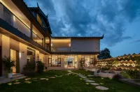 Yundu Scenic Beauty Inn (Yulong Baisha Branch)