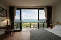 The Artistic Realm of Chenlu Space Hotels in Heqing