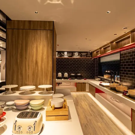 Ibis Hotel (Jinzhong Pingyao Ancient City North Gate)