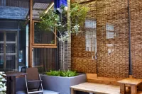 Zhi Jian Homestays (Nanning Chaoyang Square Third Street and Two Lanes Store)