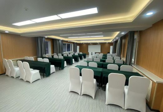 2. 젠 투 호텔(중..