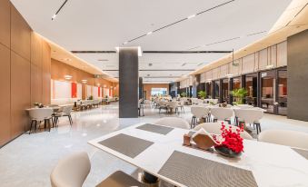 Chongwen Half Moon Wassim Hotel in Mianyang Zitong