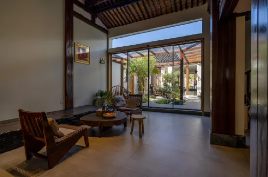 JINGLU HOMESTAY