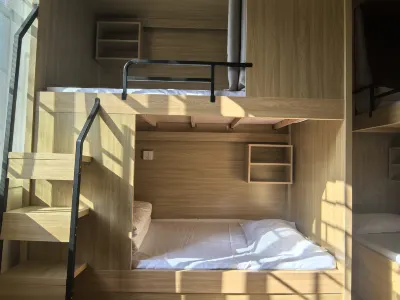 Jixia Youth Hostel