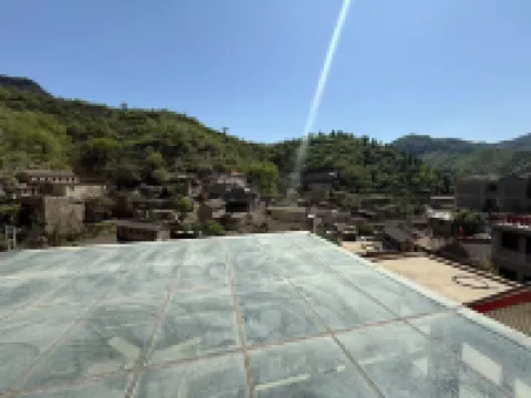 Laike Homestay Hotels in She