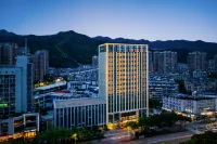 Atour Hotel Xin'anjiang Stadium Jiande Hangzhou Hôtels à : Jiande