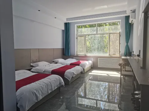 Boyar Hotel (Fengzhen City High-Speed Railway Station)