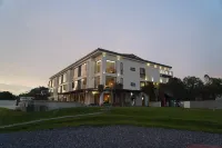 Yuran Riverside Designer Art Hotel Hotels in Renhua