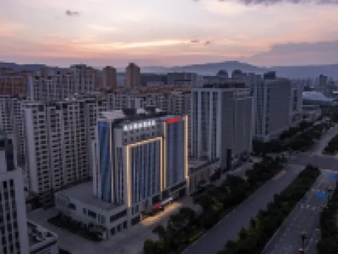 Hampton by Hilton Xining Hailu Sports Center โรงแรมในซีหนิง