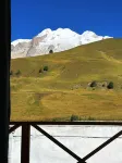 Litang Yunzaichu Cabin Homestay (Zeba Village)