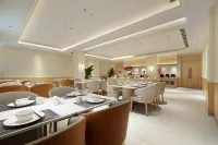 Vienna Hotel (5.0 Deepened Edition Dezhou Lingcheng District Open Economic Zone Branch)