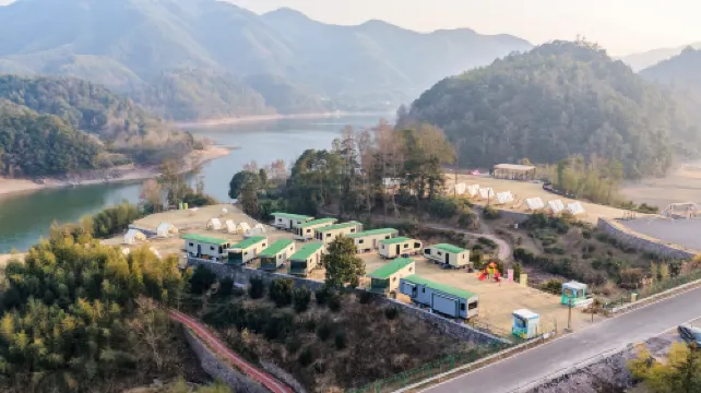Shengzhou Xiangrui Xiyin Moon Lake RV Campground