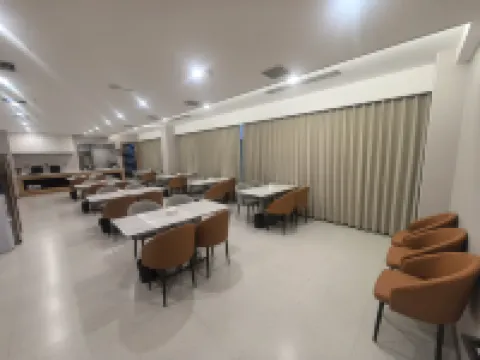 CAYMAN Hoteles en Hejiang