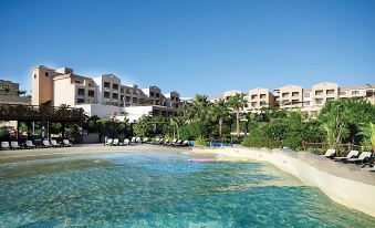 Coral Sea Aqua Club Resort