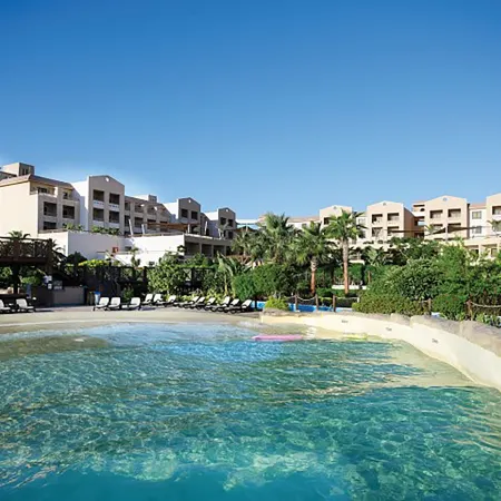 Coral Sea Aqua Club Resort Отели рядом с достопримечательностью «Бей- Набк»