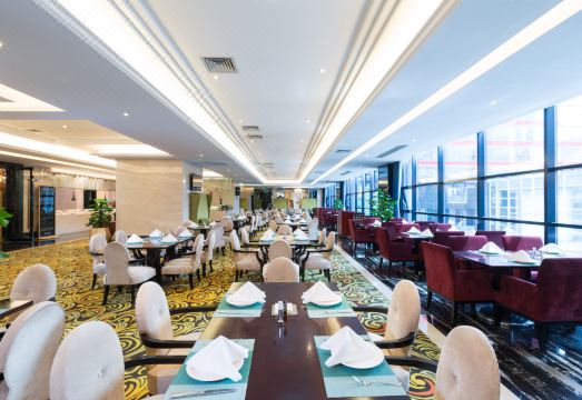 2. 데이즈 호텔 스..