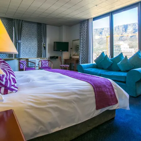 Cape Town Lodge Hotel