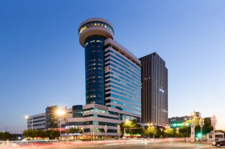 Blue Horizon Xinyue Hotel Dongying Отели в г. Дуньин