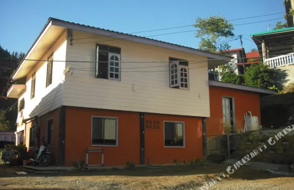 拉瑙瓦萊託寇雅思民宿