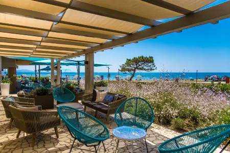 Arena Grand Kazela Camping Homes Отели в г. Liznjan